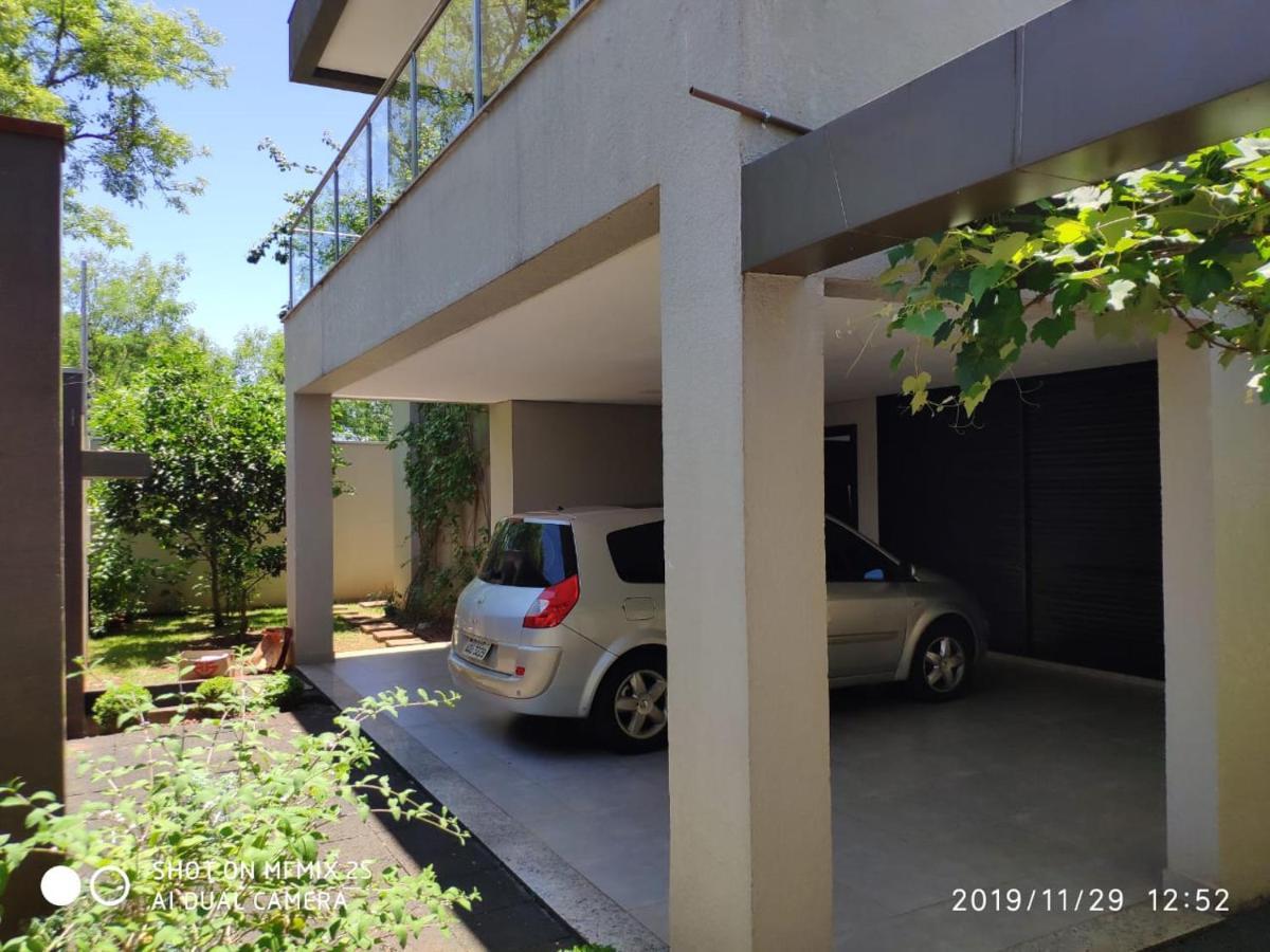 Casa Moderna No Centro Proxima A Atracoes Turisticas Villa Foz do Iguaçu Dış mekan fotoğraf